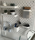 ⁦لوح تثبيت على الحائط مع 3 قطع علاقات حديدية Pegboard، حامل أبيض قياس 30*30 سم من مادة بلاستيكية HIPS للمطبخ وغرفة النوم ورشة⁩ - الصورة ⁦15⁩