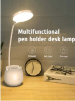 ⁦مصباح مكتبي مع حاملة اقلام وستاند هاتف مصباح قراءة LED قابل لإعادة الشحن احصل على حلول الإضاءة الأكثر سطوعًا والأكثر ديمومة⁩ - الصورة ⁦2⁩