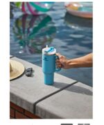 ⁦كوب الترند ستانلي كوينشر H2.0 فلو ستيت المصنوع من الفولاذ المقاوم للصدأ حافظ للحرارة بحكم 40OZ⁩ - الصورة ⁦8⁩