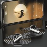 ⁦سماعة بلوتوث معدنية جودة صوت عالية الدقة RECCI REP-W42 فضي⁩ - الصورة ⁦4⁩